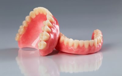 Full dentures vs. partial dentures: Differences